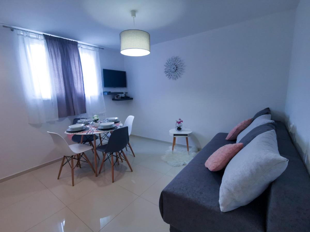 Apartment P&M Pula Bagian luar foto